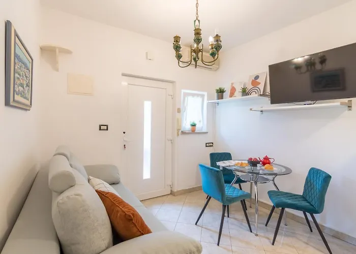 Secret Garden Apartment